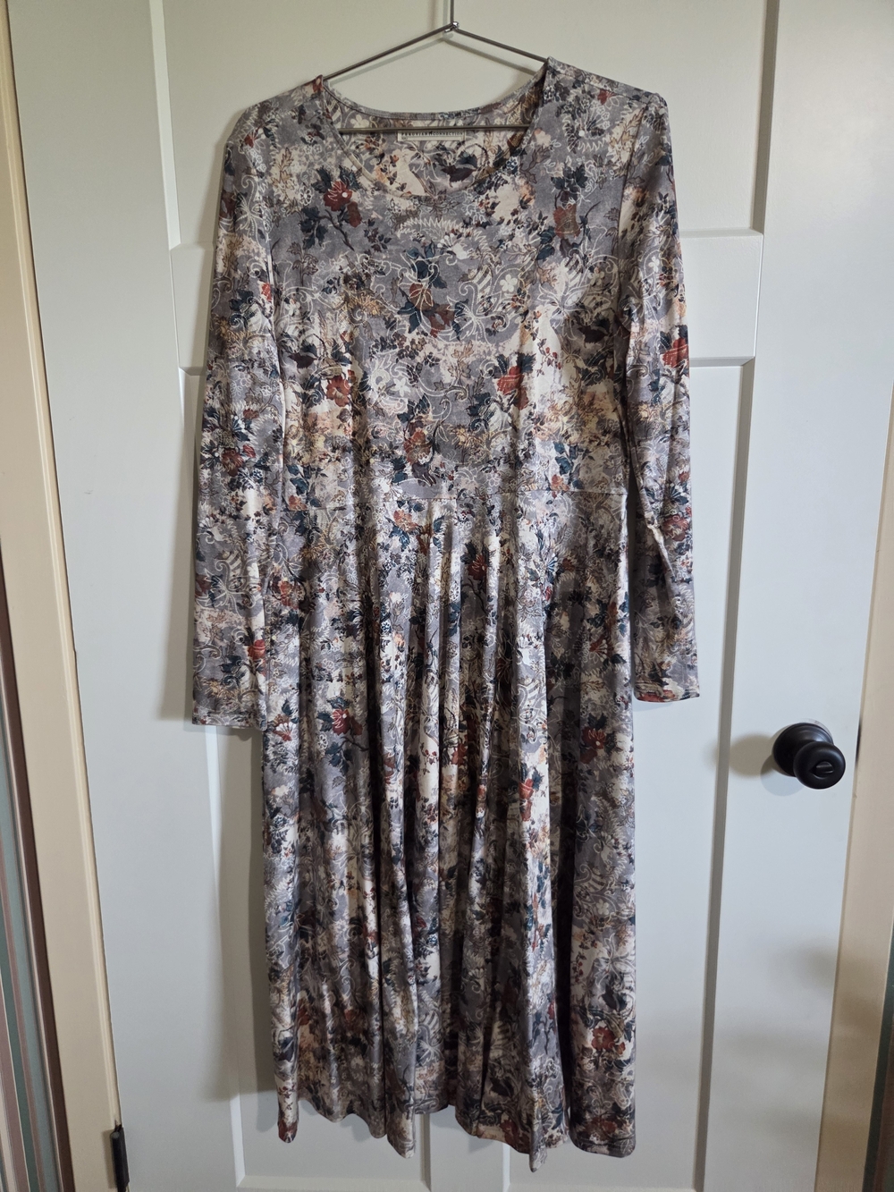 Peruvian Connection Floral Long-Sleeve Midi Dress in Cream, Gray and Rust